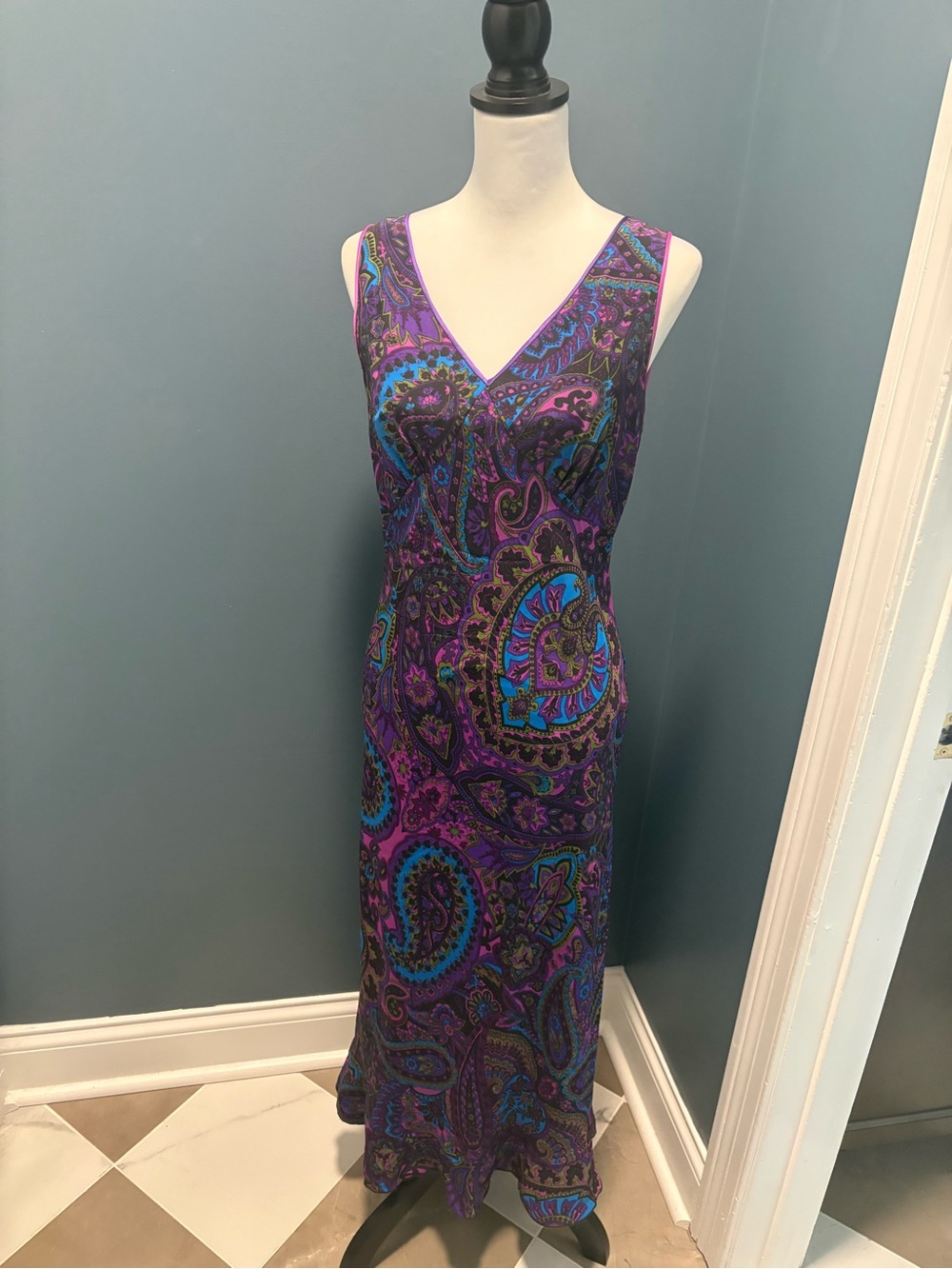 Karen Kane Y2K bias cut silk paisley dress